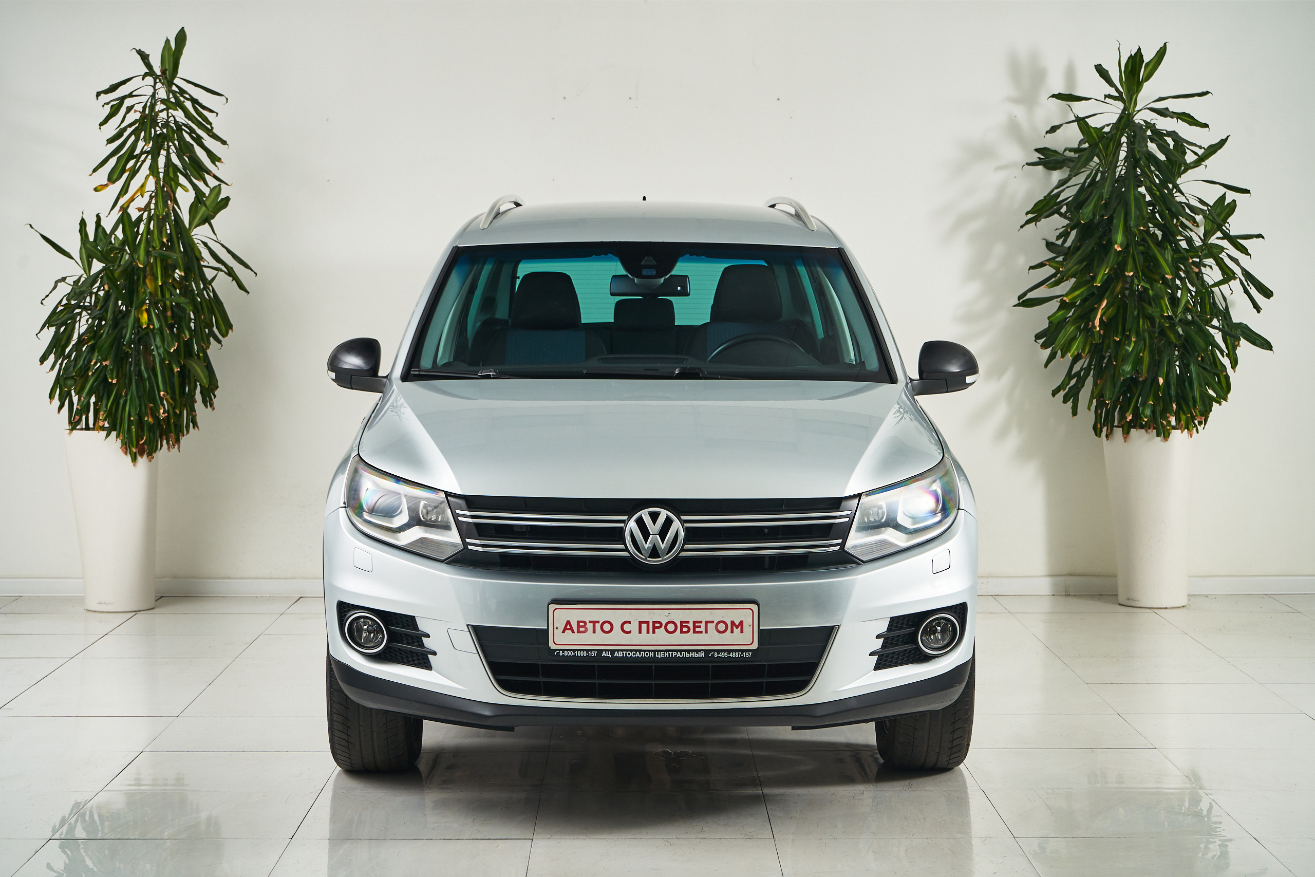 2013 Volkswagen Tiguan , Серебряный - вид 2
